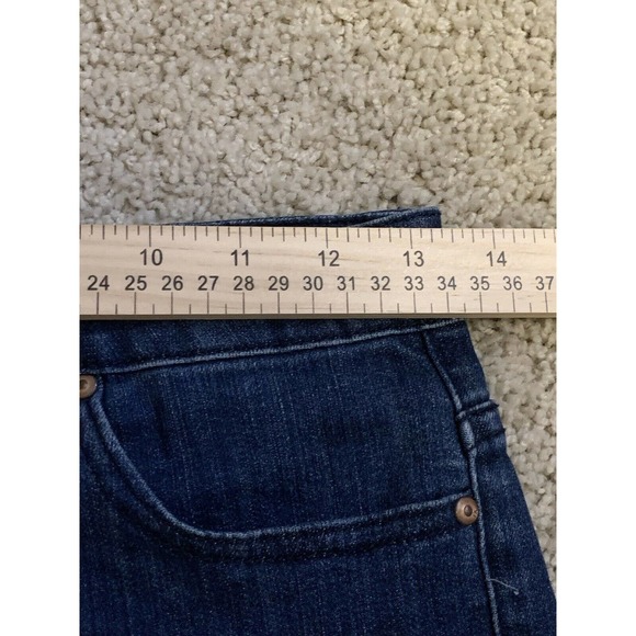 Womens Jean Shorts Size 26 Stretch Mom Denim 9" Rise EUC Forever 21 - Picture 8 of 12